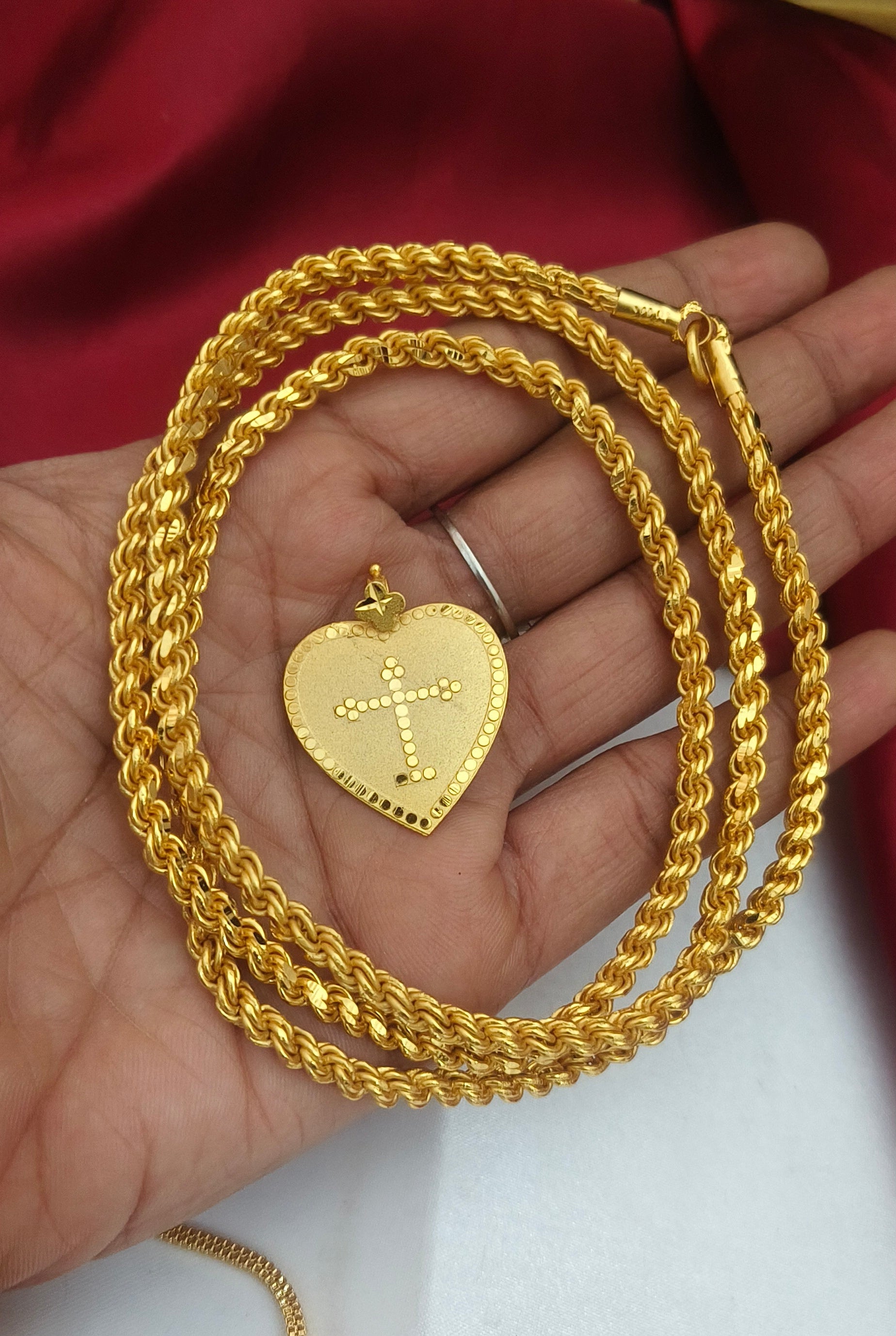 Heart pattern Cross doller chain - DL-1006