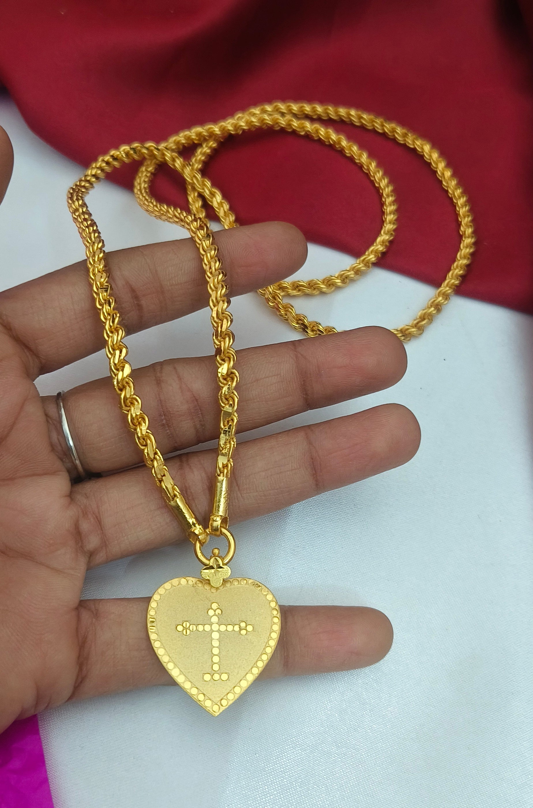 Heart pattern Cross doller chain - DL-1006