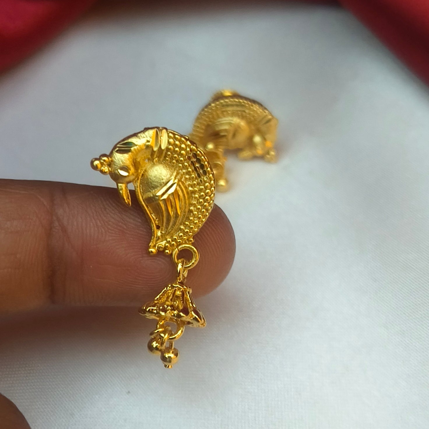 One gram forming polished Peacock earrings -E1015