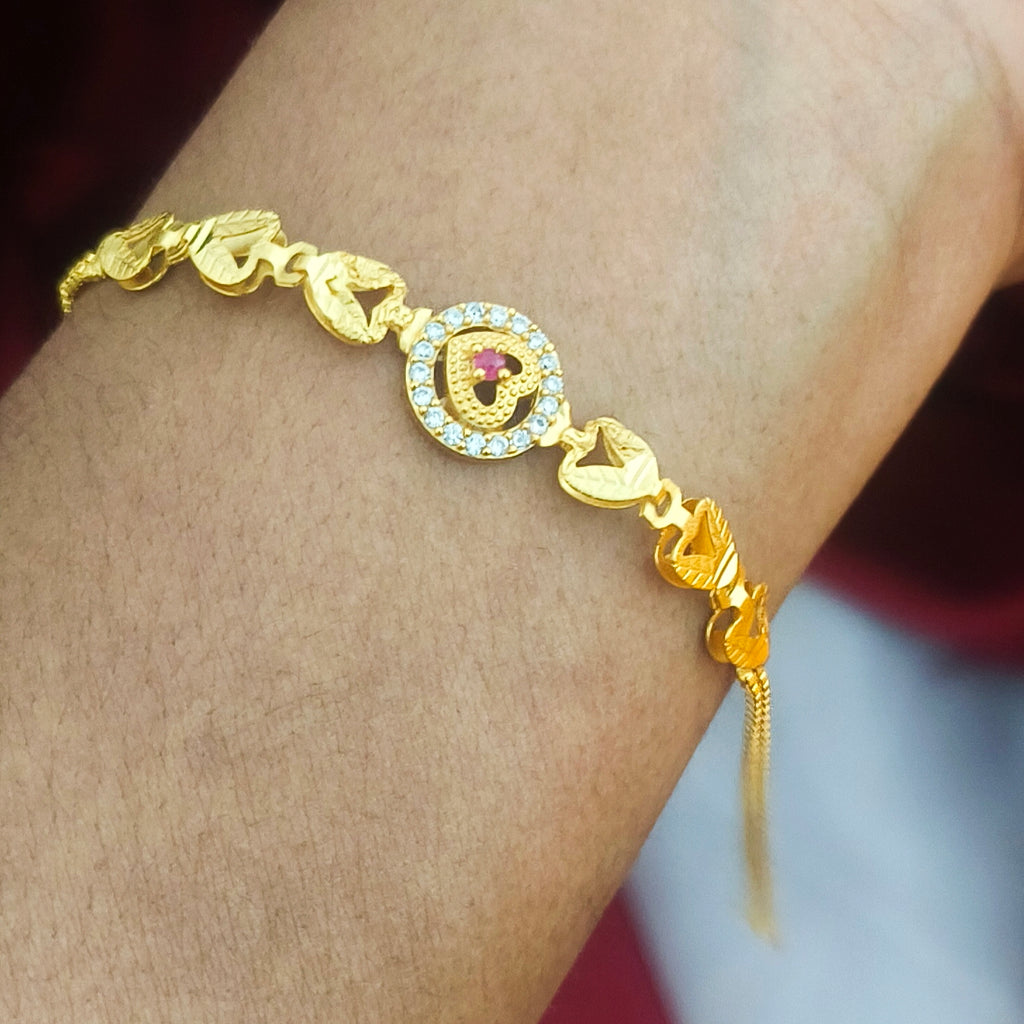 Radiant Heart-Link Gold-Plated Bracelet BR-1044