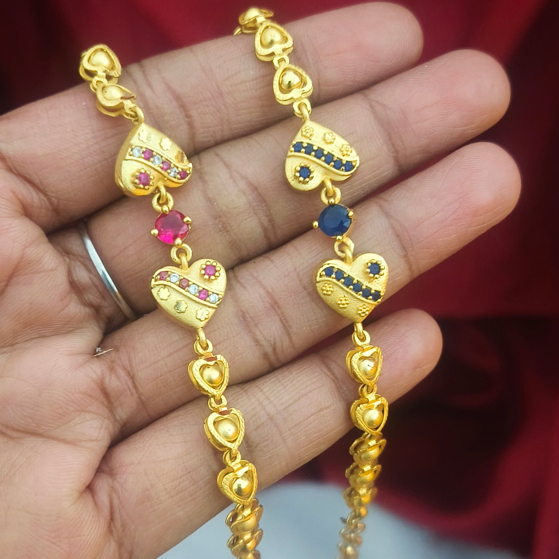 Onegram Gold-Plated Heart-Link Bracelet with Multi-Color Stones BR1004