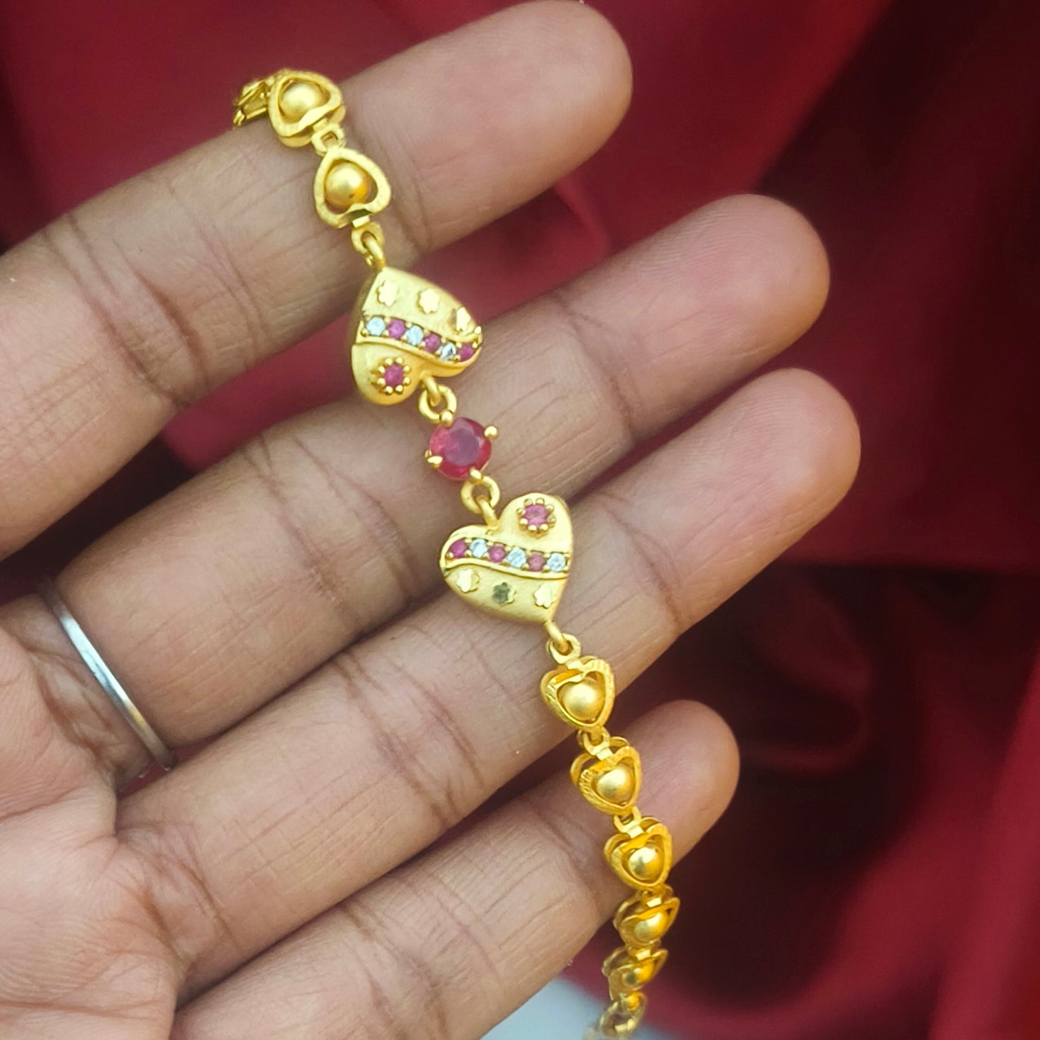 Onegram Gold-Plated Heart-Link Bracelet with Multi-Color Stones BR1004