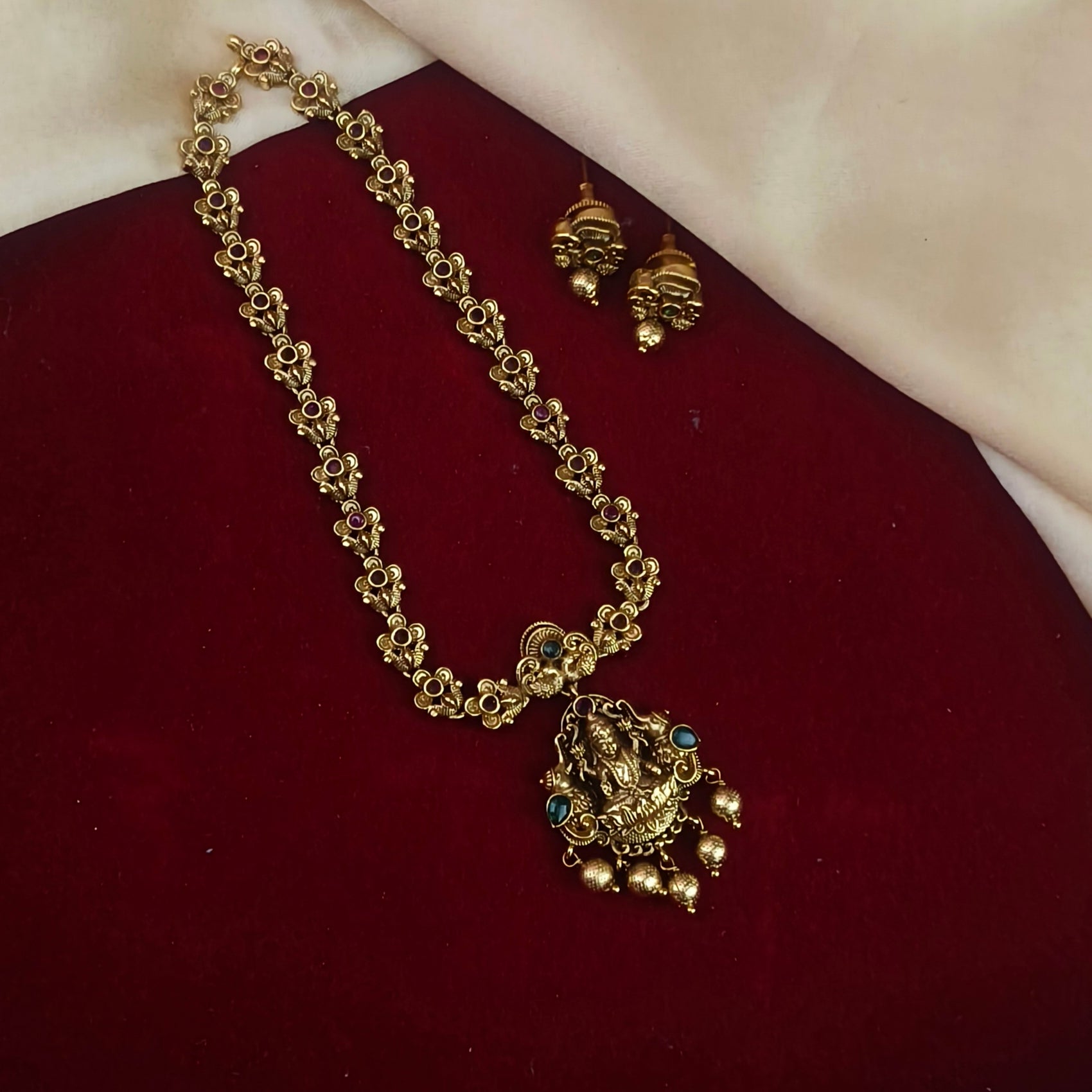 Antique Matt Finish Lakshmi Pendant Necklace Set N-41011