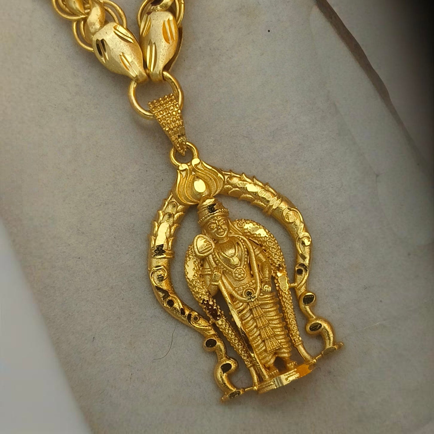Malaysia batu caves Murugan doller chain DL- 21021