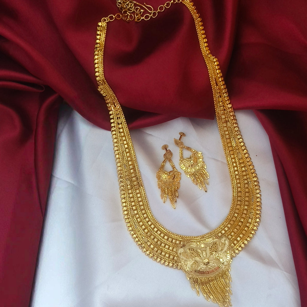 One Gram Gold Forming Grand Wedding Haaram for Bridal Wear – Model HAR1001