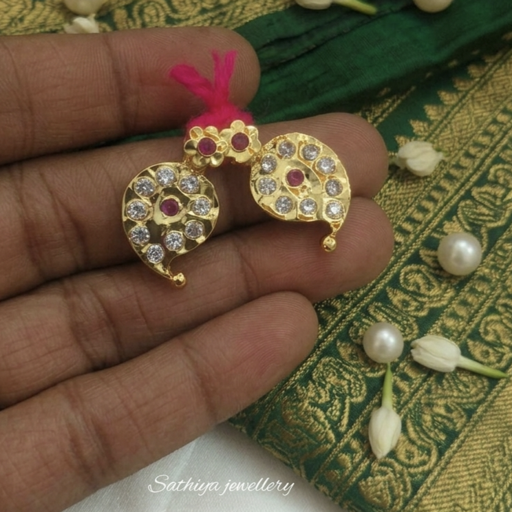 Stone-Studded Manga (Paisley) Thali Side Pendant TH1011