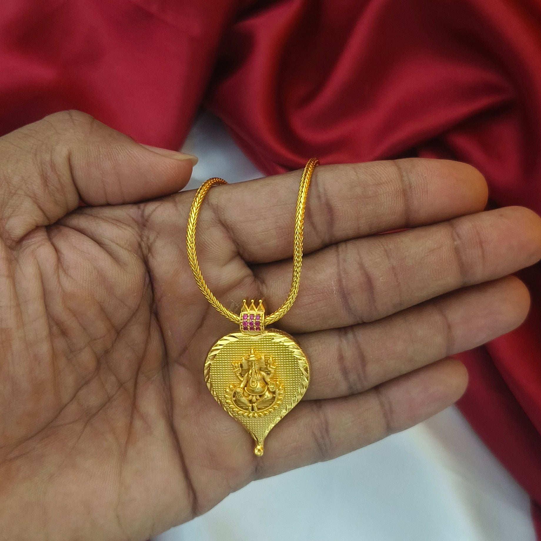 Lord Ganesha Leaf Pendant Necklace DL-21030