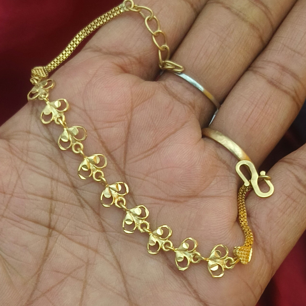 Pure impon leaf pattern bracelet BR- 51017