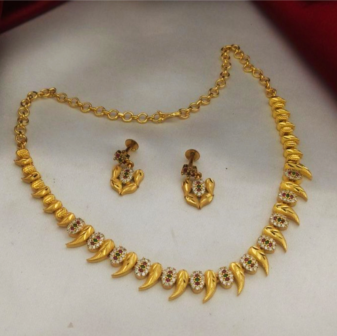 Leaf and floral neckset in forming polished N - 41019