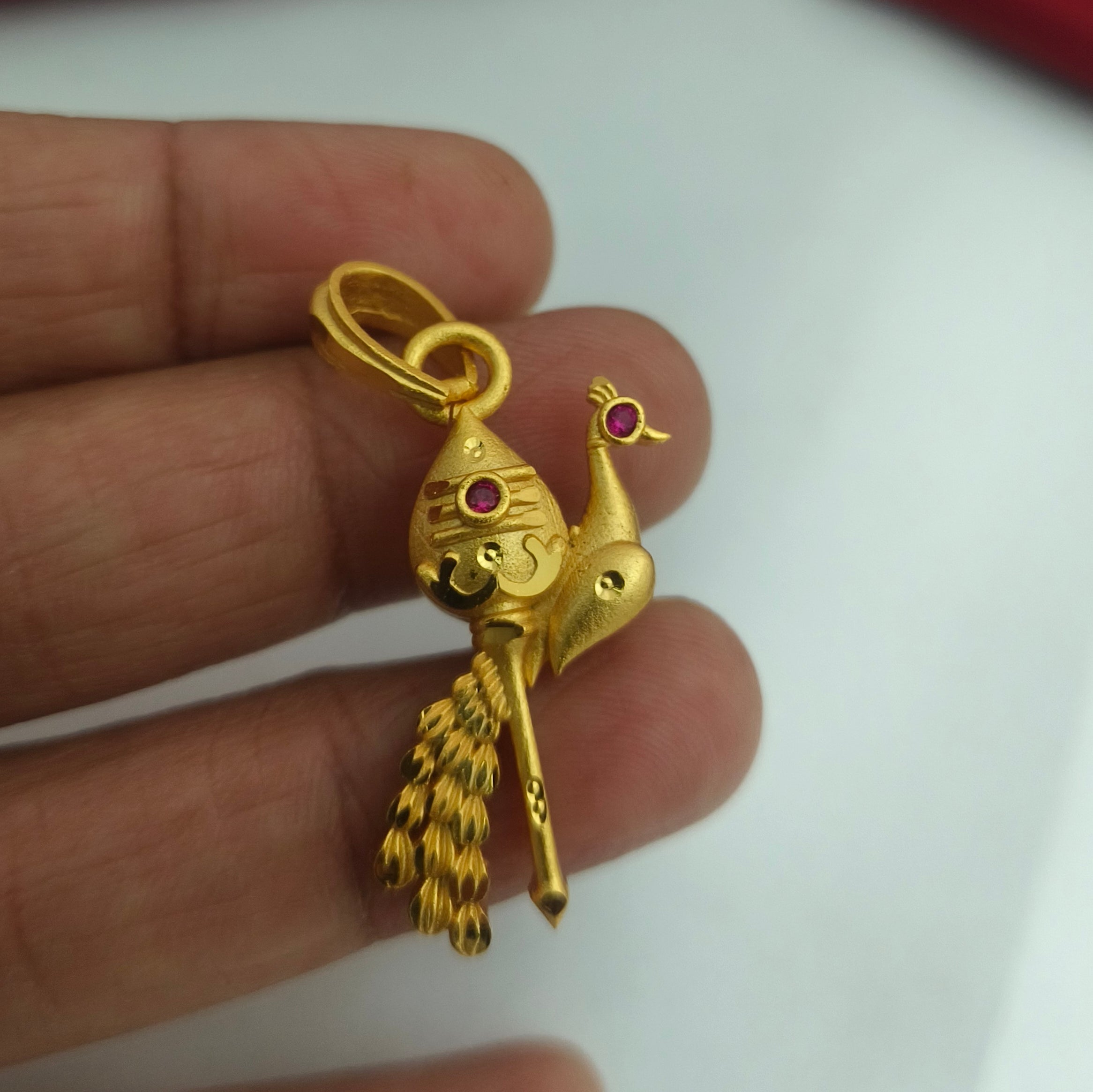 Velum Mayilum pendant PT1001