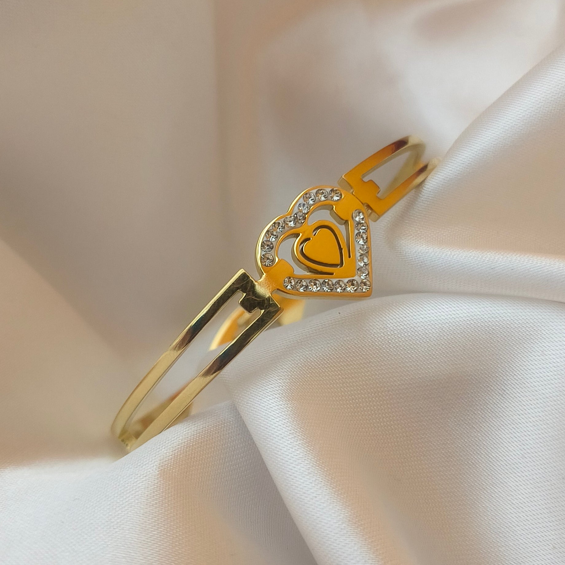 Eternal Hearts Adjustable Stainless Steel Bracelet B- 51035