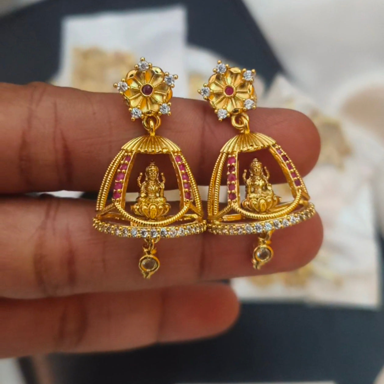 Forming jhumka E-31063
