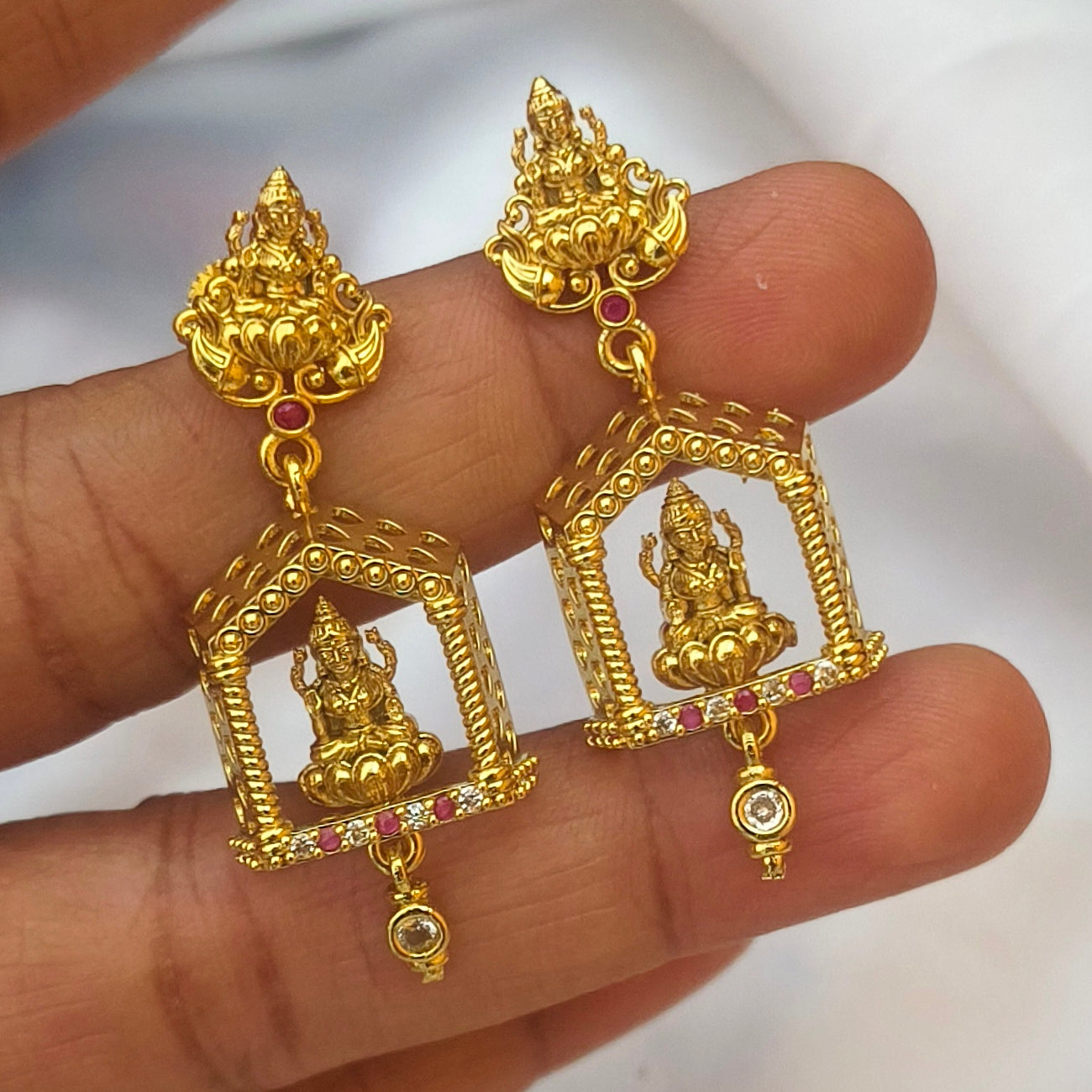 Forming jhumka E- 31064