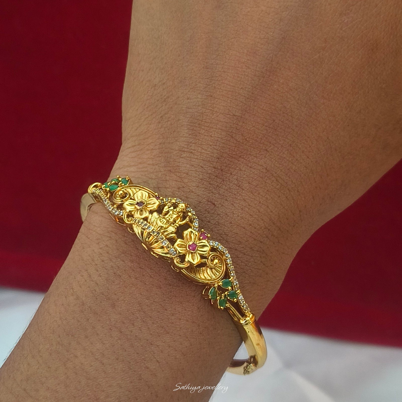 Bracelet premium finished B- 51047