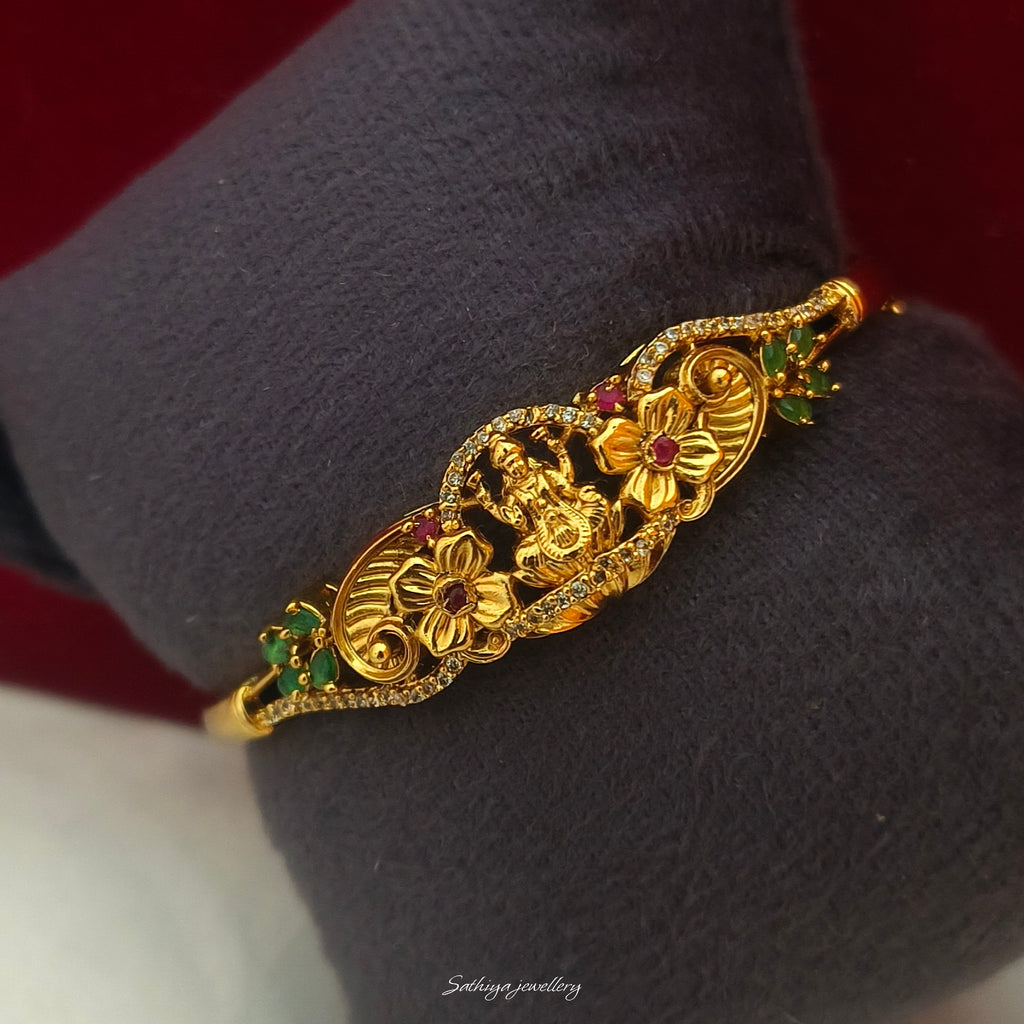 Bracelet premium finished B- 51047