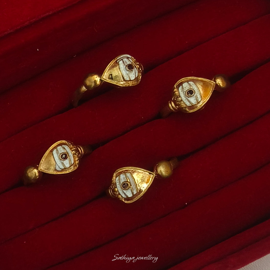 Pure impon ring