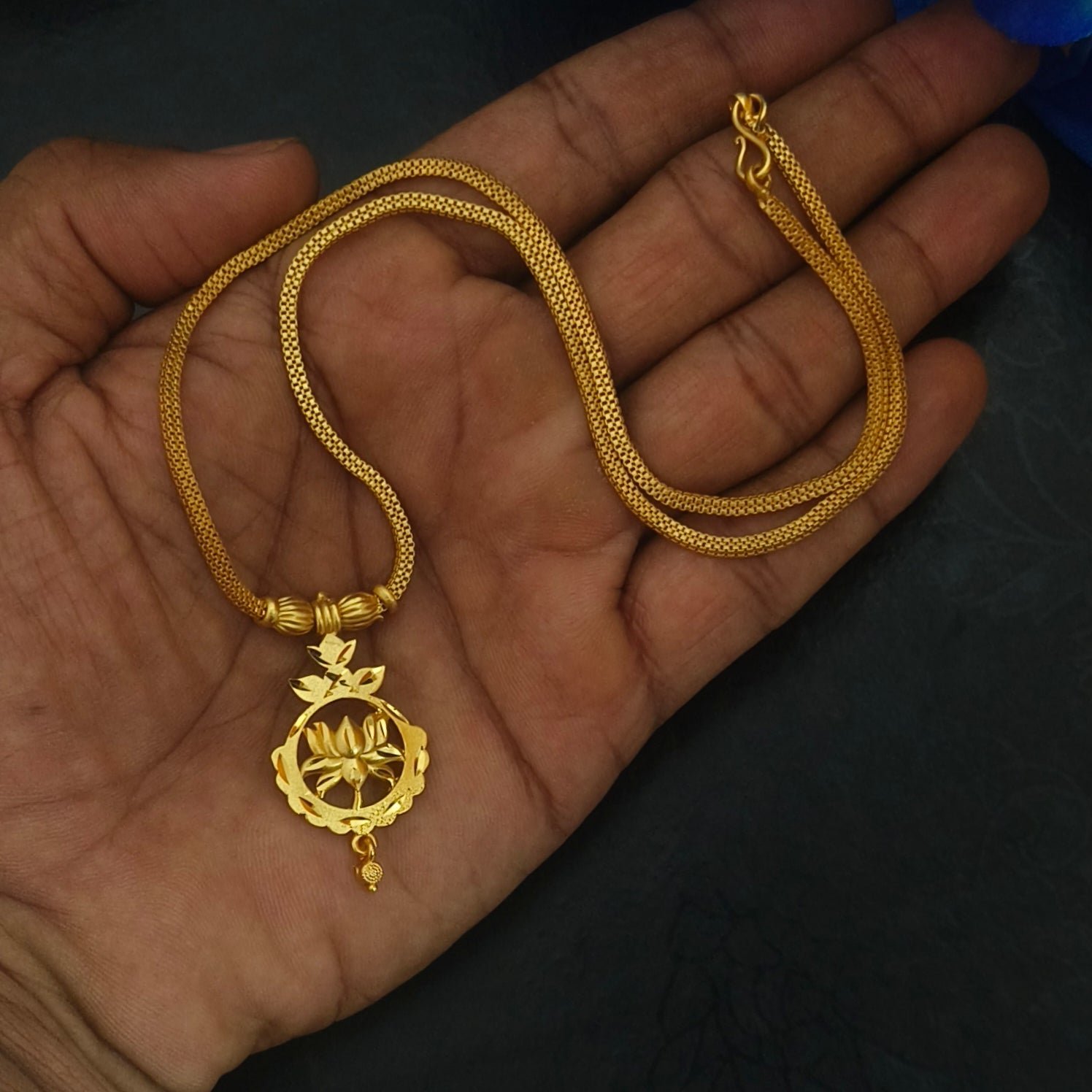 Forming Lotus dollar chain DL- 21067