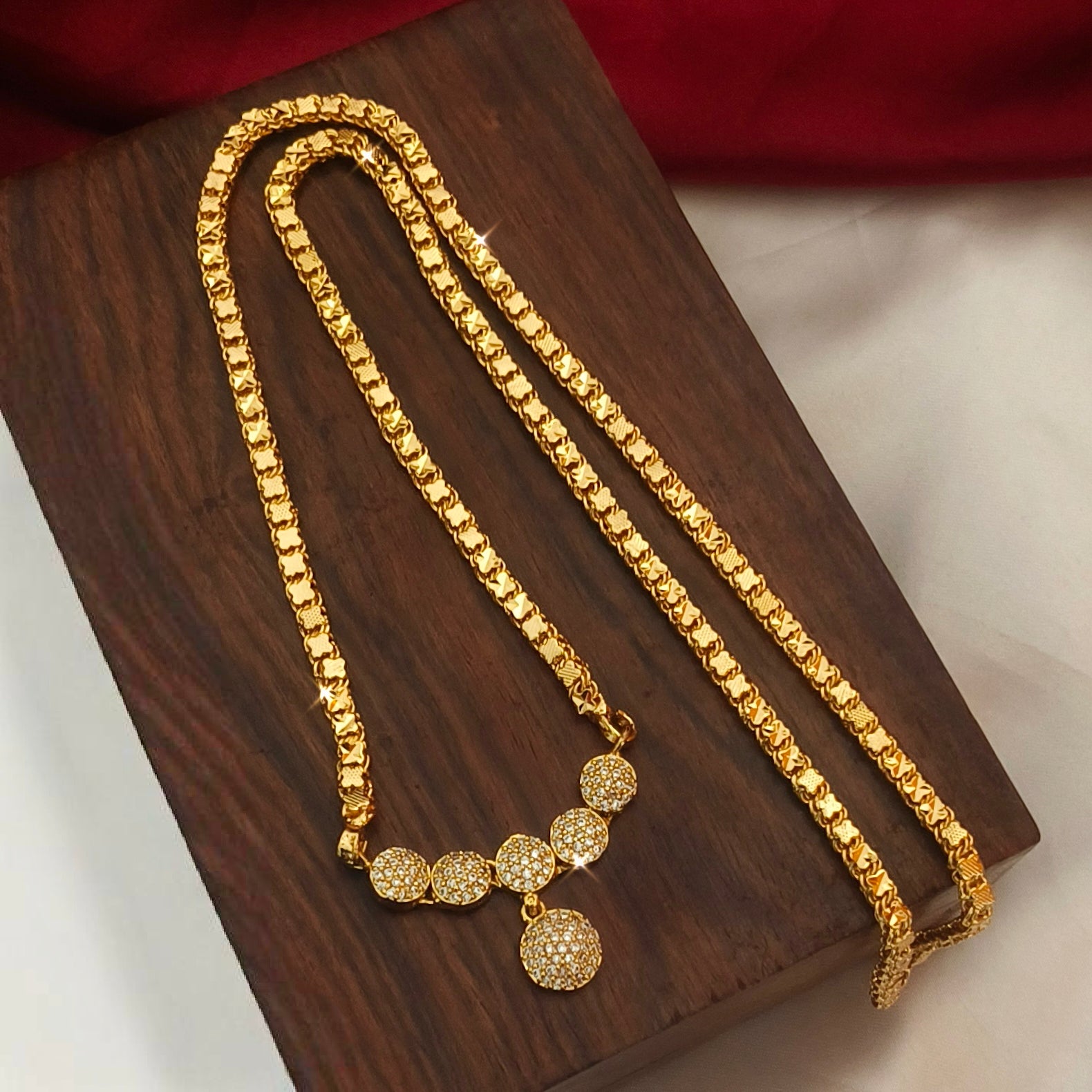 Diamond look dollar chain DL- 21061