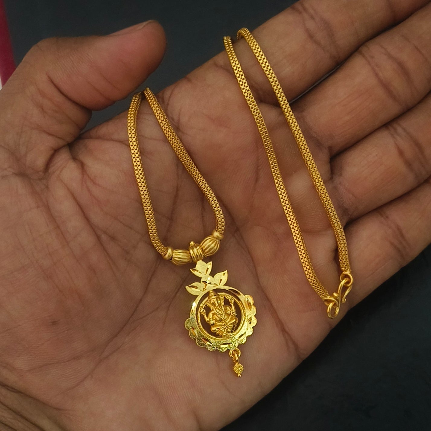 Vinayakar dollar short chain DL- 21065